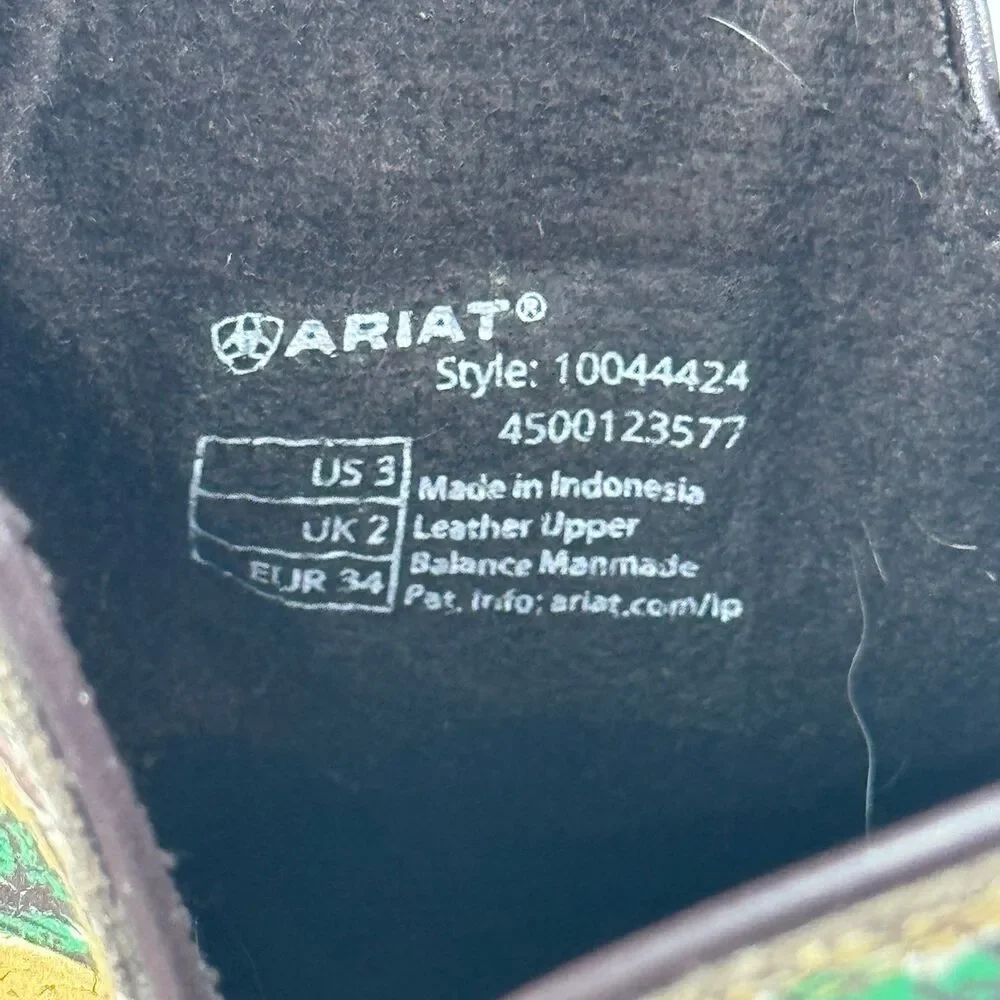 Ariat Kids Round Up Wide Square Toe Western Boot (Little Kid/Big Kid)a size 3